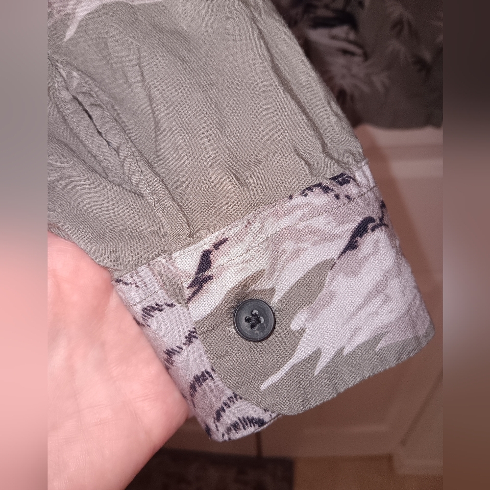 All Saints Mens Gray Java Tiger Button-Up Shirt. … - image 6